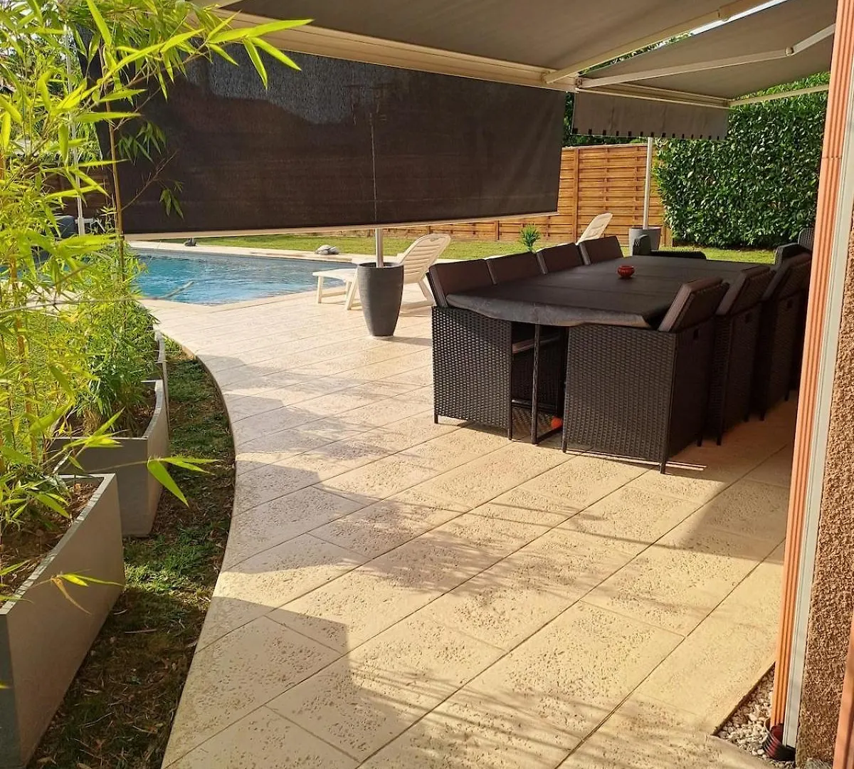 Holiday home Jolie Maison Avec Piscine Labastide-Saint-Georges